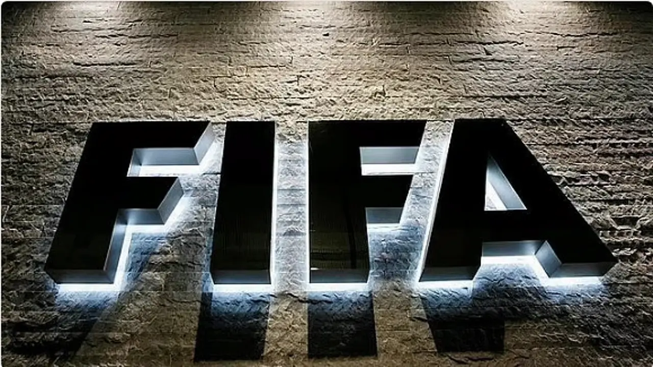 فيفا تكشف عن لوائح جديدة لتسويات انتقالات اللاعبين